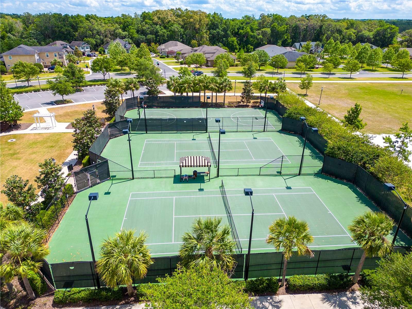 OAKMONT PH 4 PB 36 PG 83 - Residential