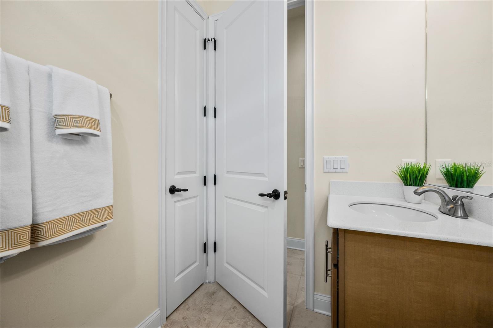 OAKMONT PH 4 PB 36 PG 83 - Residential