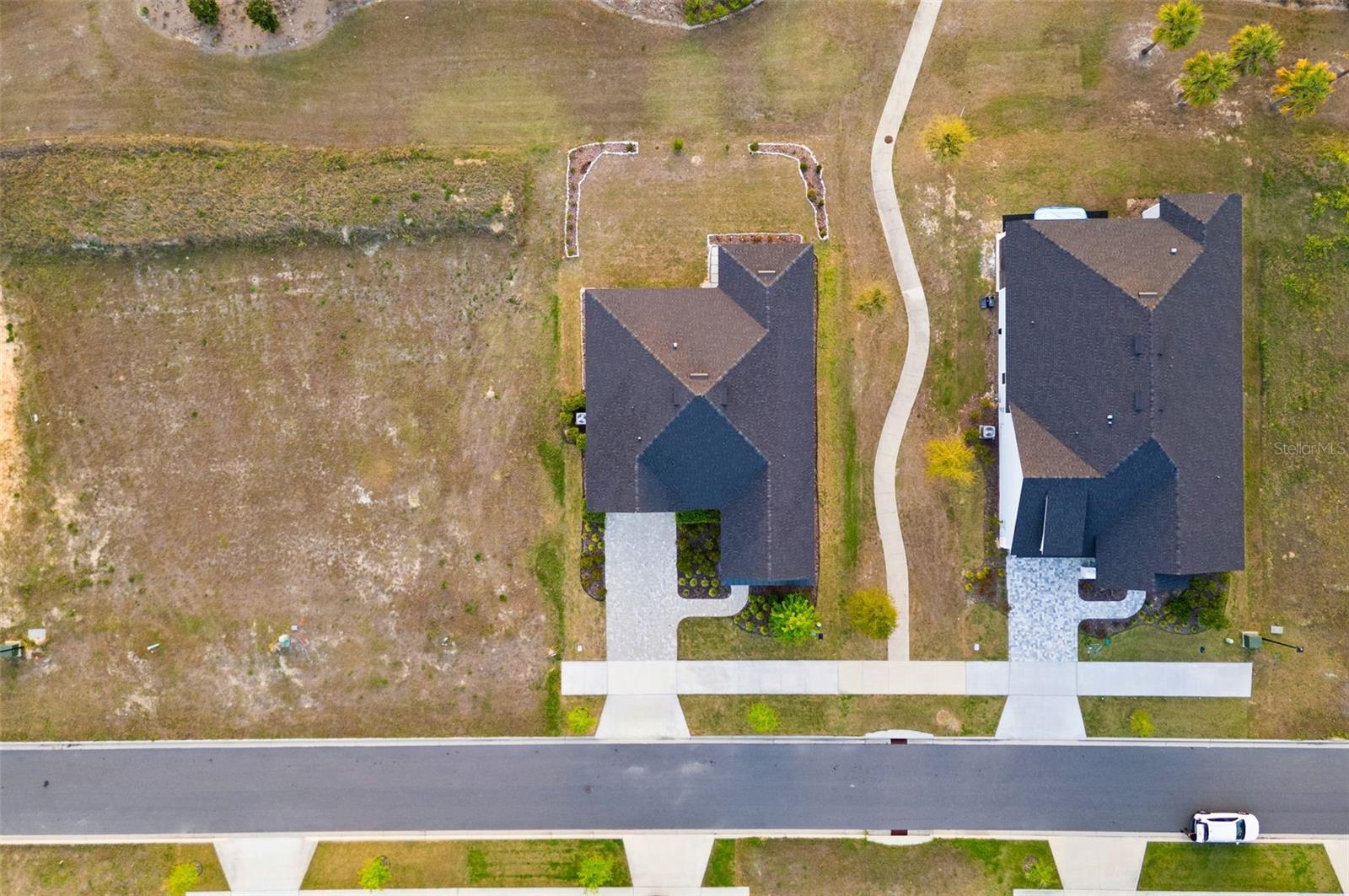 OAKMONT PH 4 PB 36 PG 83 - Residential