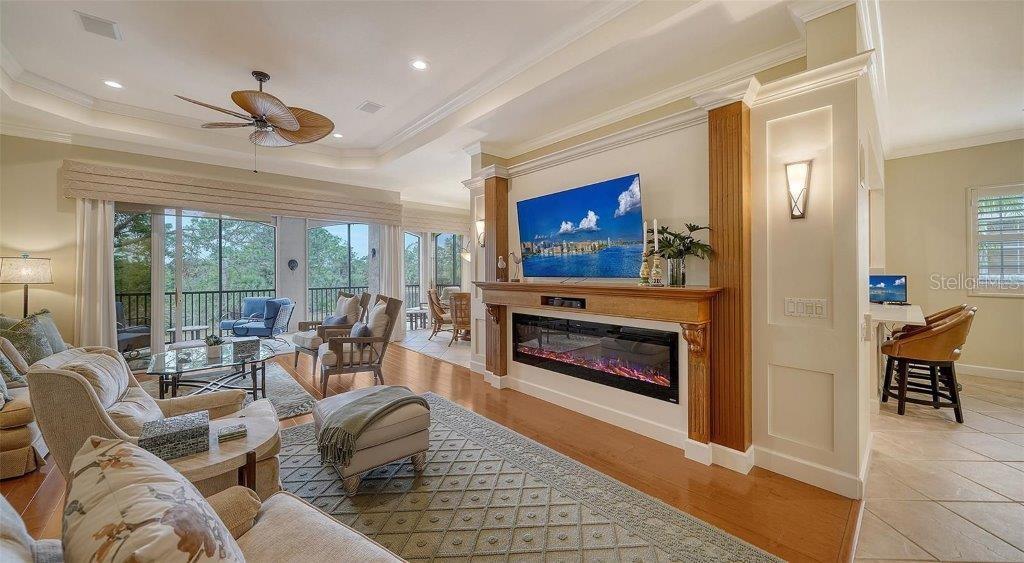 5208 PARISIENNE PLACE 202B33