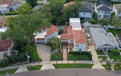 A home in TAMPA