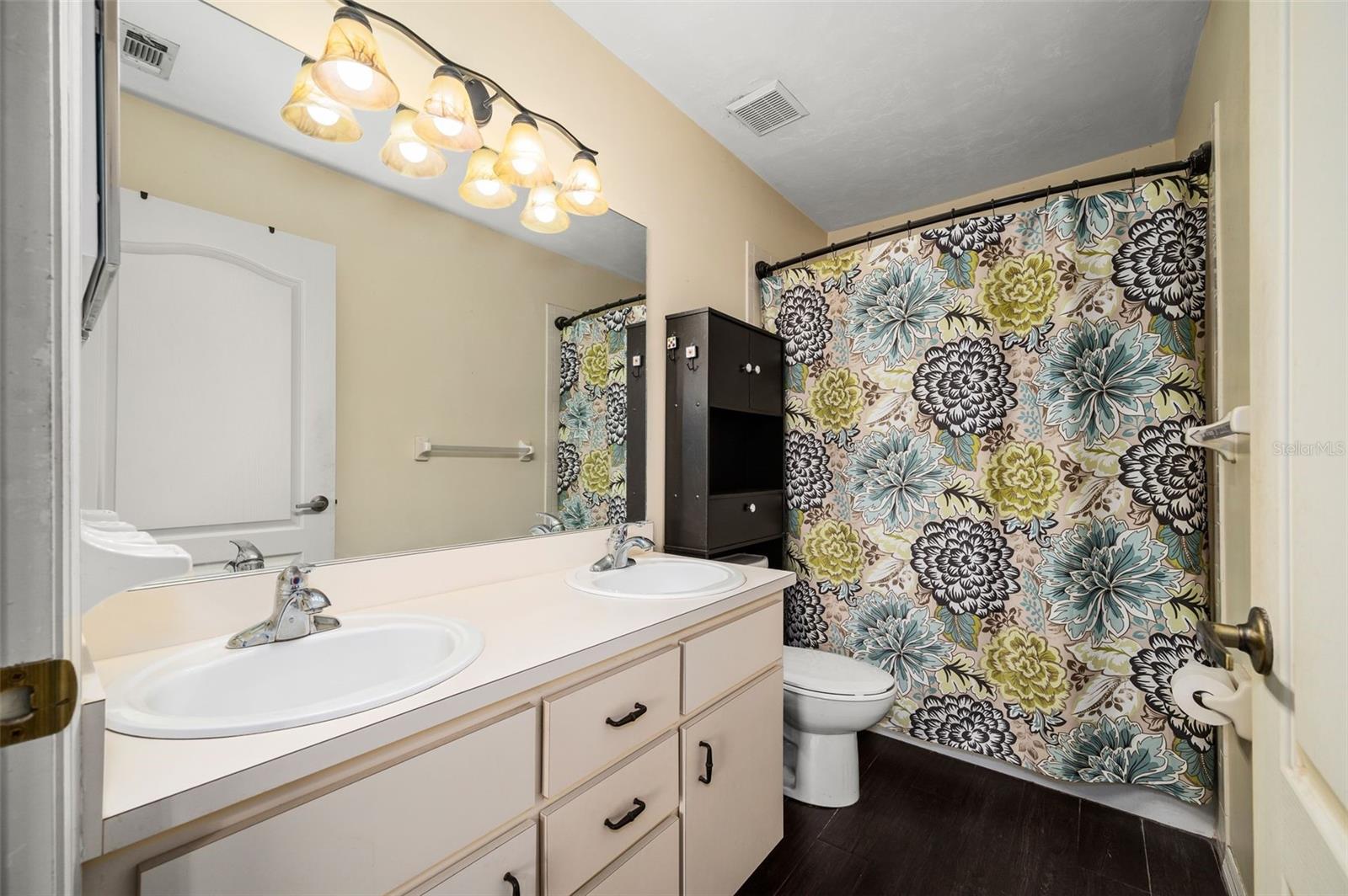 PILOT FOREST - Residential