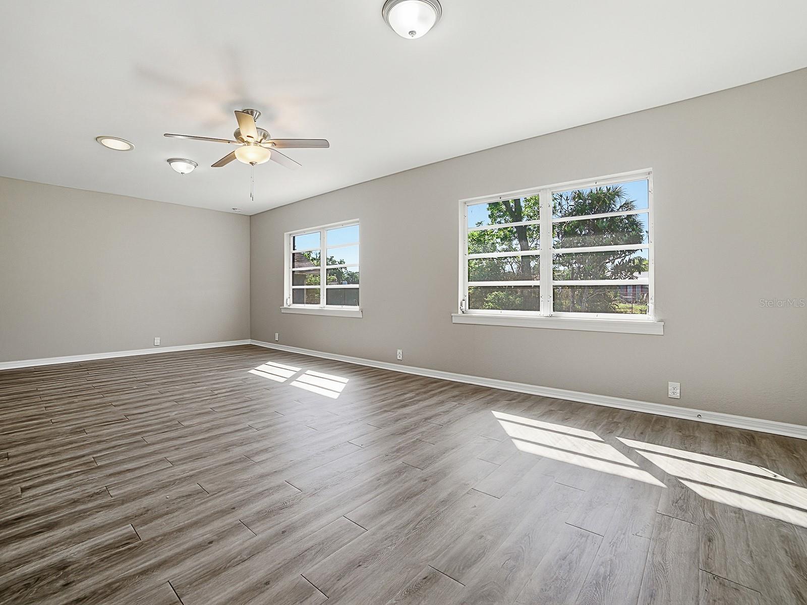 SPGS BATH & YACHT CLUB UNIT 01 - Residential