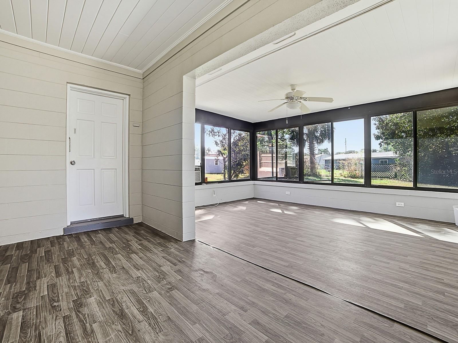 SPGS BATH & YACHT CLUB UNIT 01 - Residential