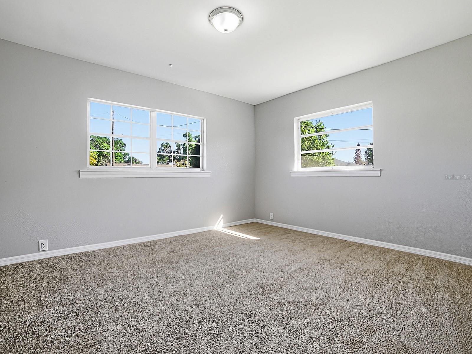 SPGS BATH & YACHT CLUB UNIT 01 - Residential