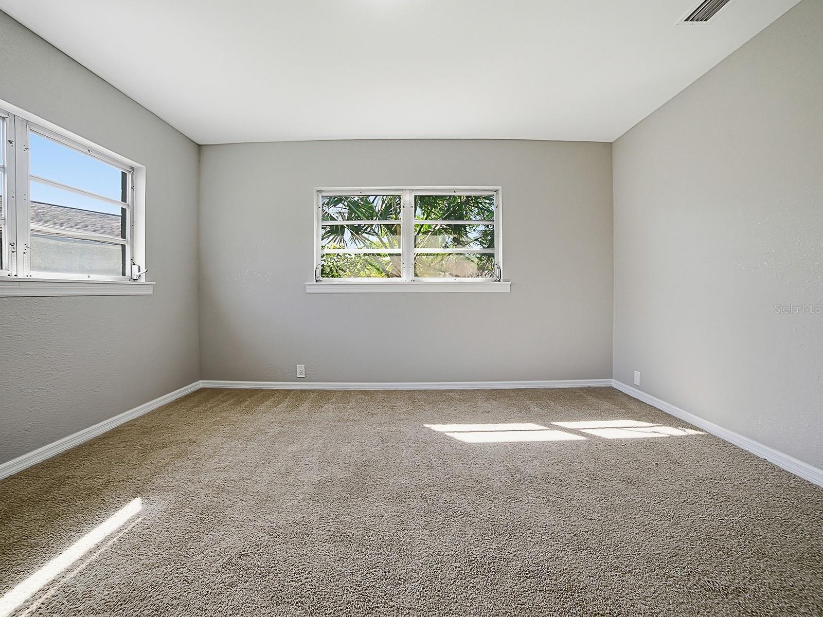 SPGS BATH & YACHT CLUB UNIT 01 - Residential