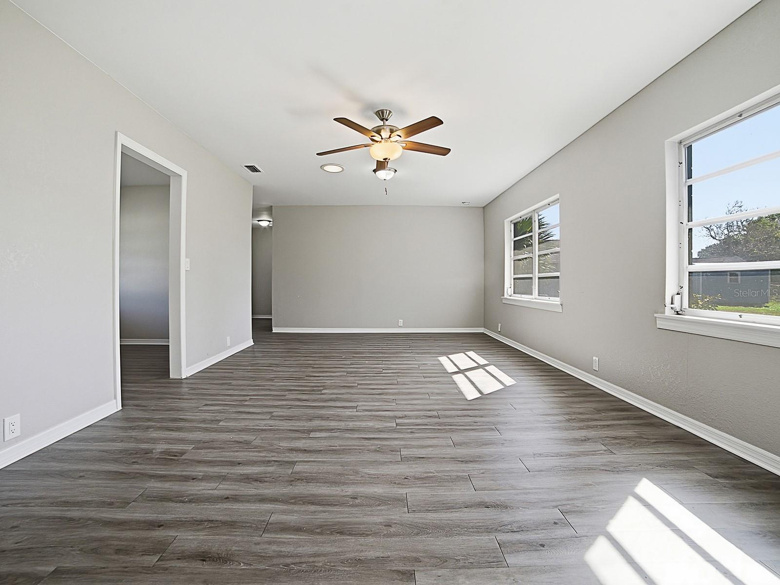 SPGS BATH & YACHT CLUB UNIT 01 - Residential