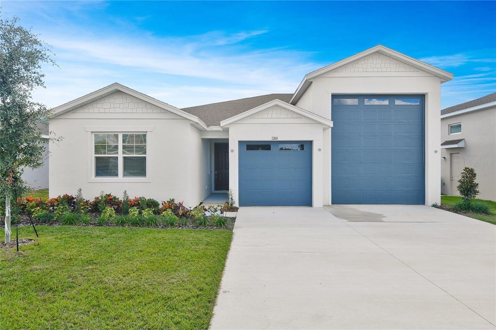 Photo of 1260 Daisy Hill Way, Dundee, FL 33838 (MLS # S5142939)