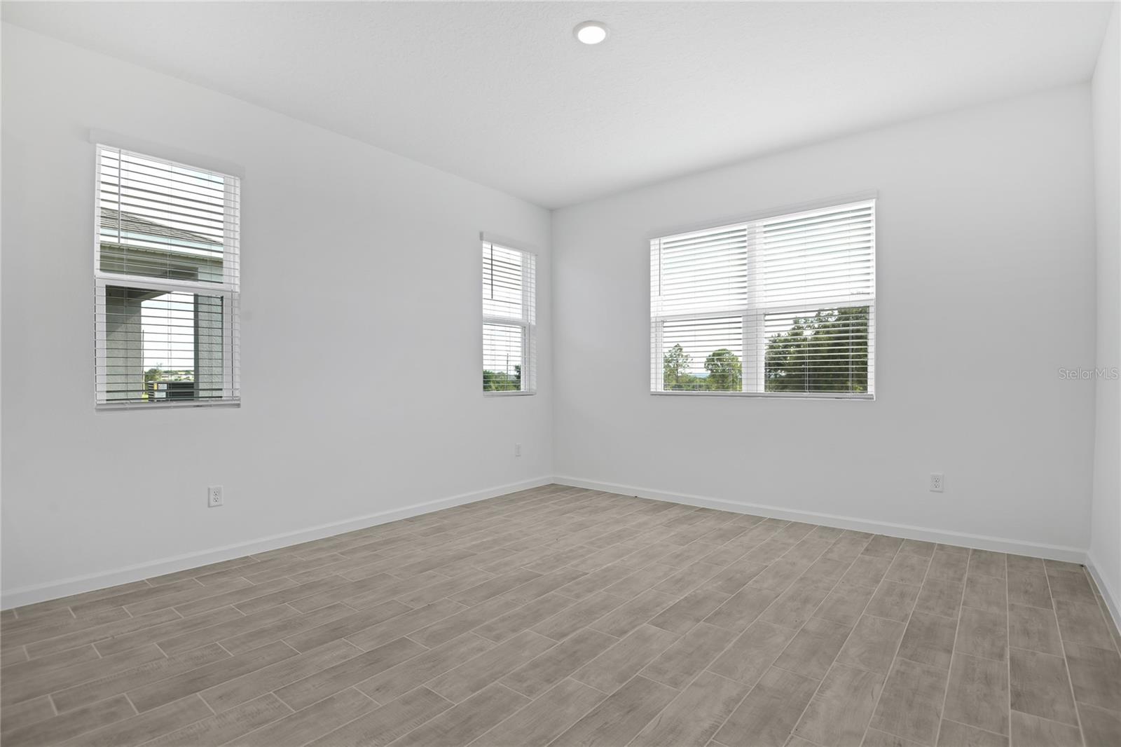 SEASONS AT BELLA VISTA - Residential