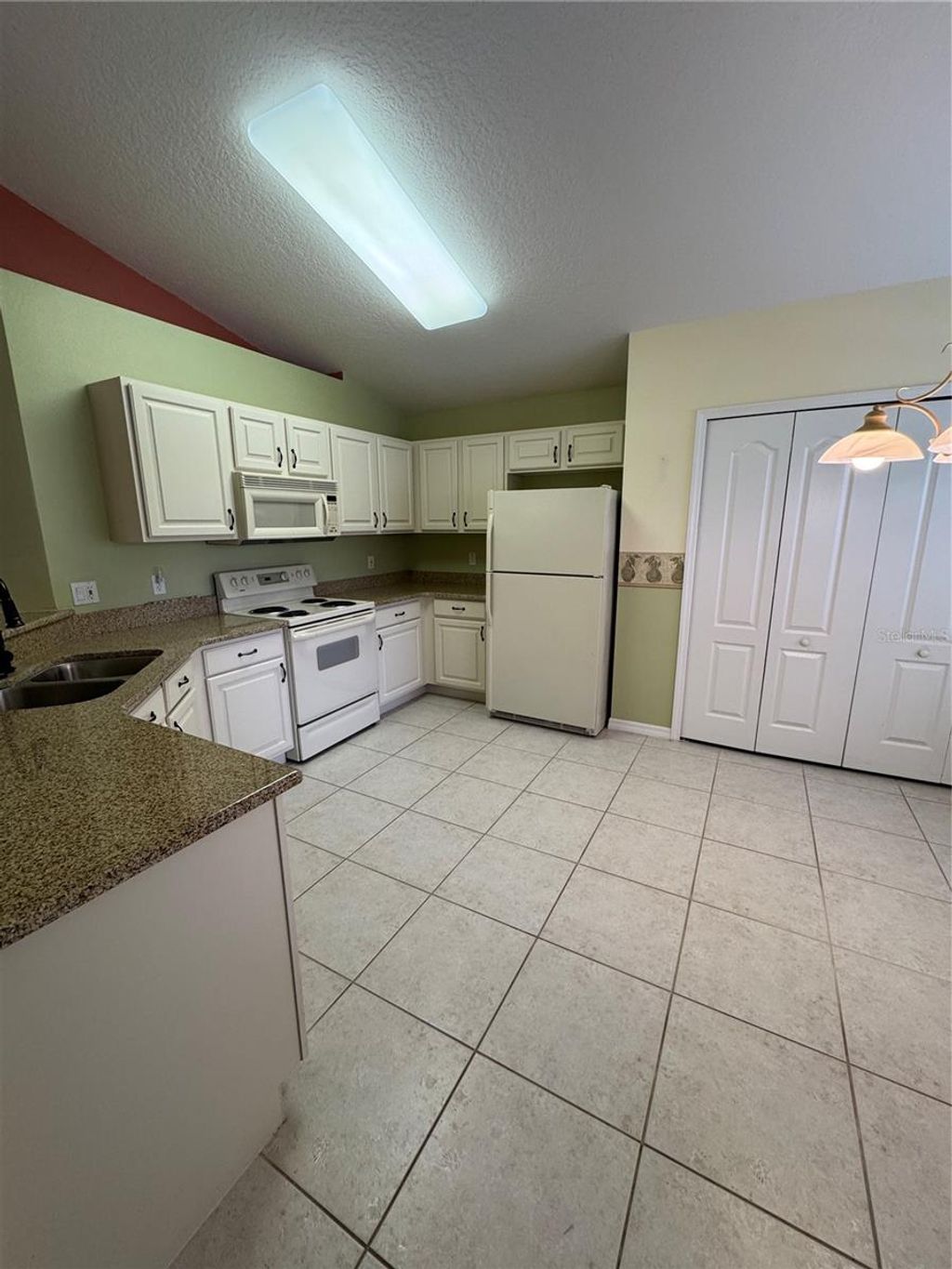 Photo of 33 Spring Glen Drive, Debary, FL 32713 (MLS # G5100469)