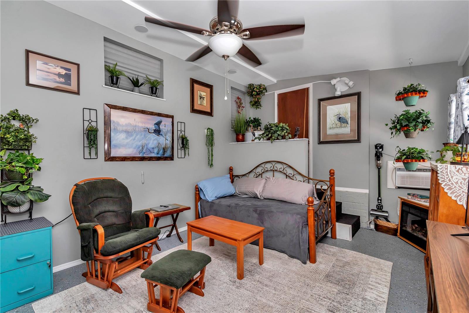SILVERCREST - Commercial Sale