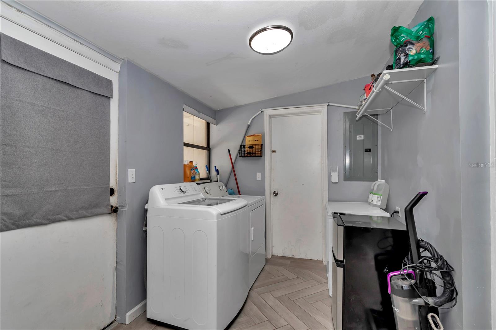 SILVERCREST - Commercial Sale