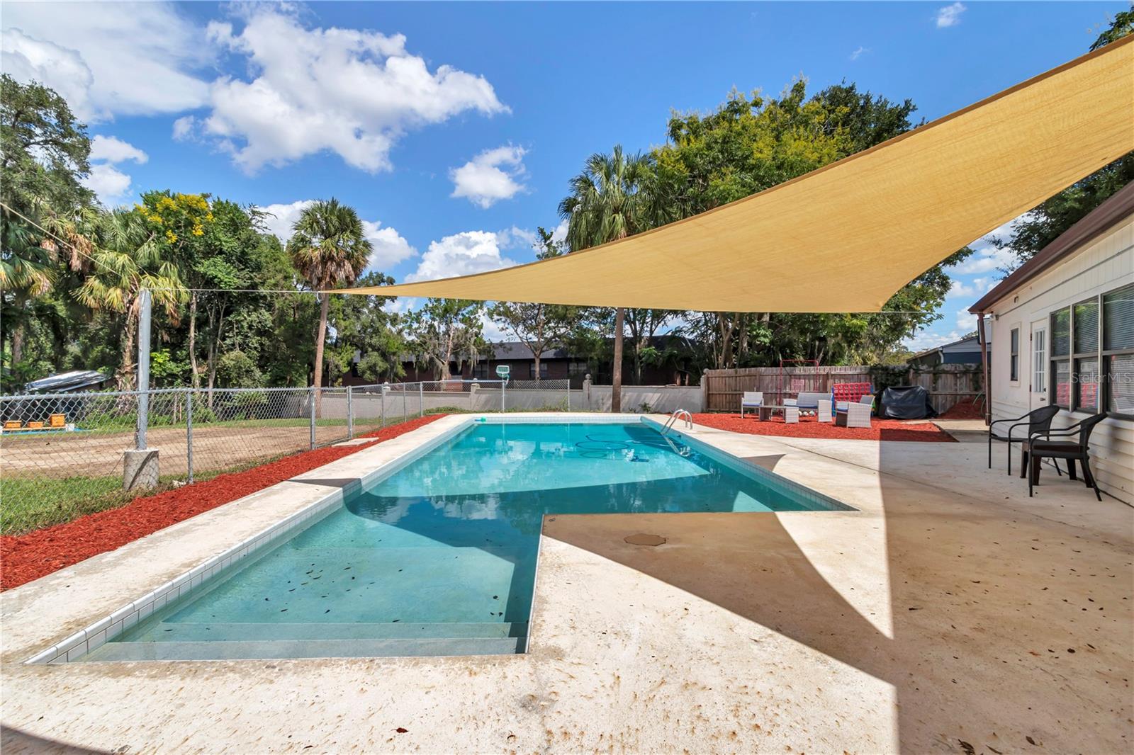 SILVERCREST - Commercial Sale