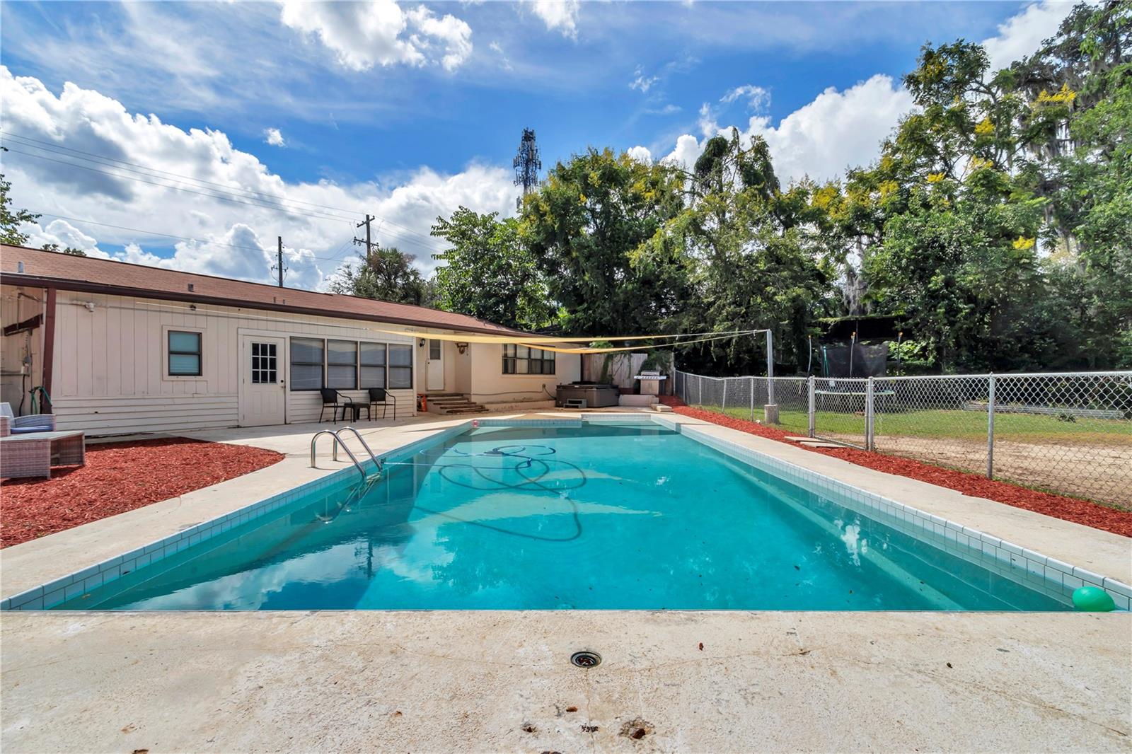 SILVERCREST - Commercial Sale