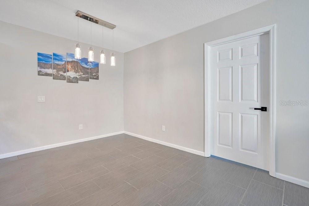 COURTNEY LNDG - Residential