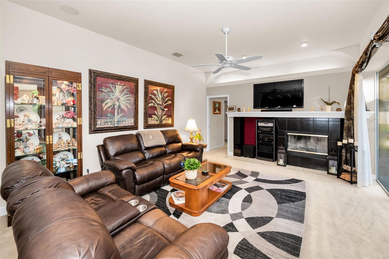 OLD HARBOR PLACE - Residential
