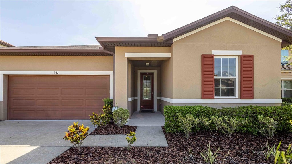 Photo of 922 Suffolk Place, Davenport, FL 33896 (MLS # O6447068)