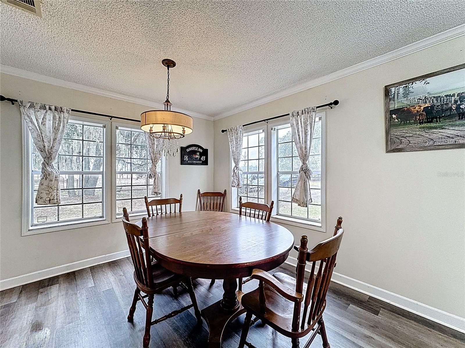 GROVELAND FARMS 34-22-24 - Residential