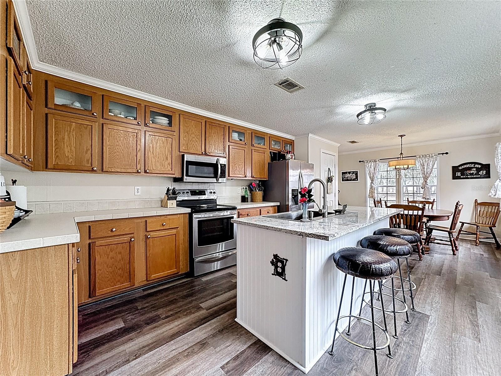 GROVELAND FARMS 34-22-24 - Residential