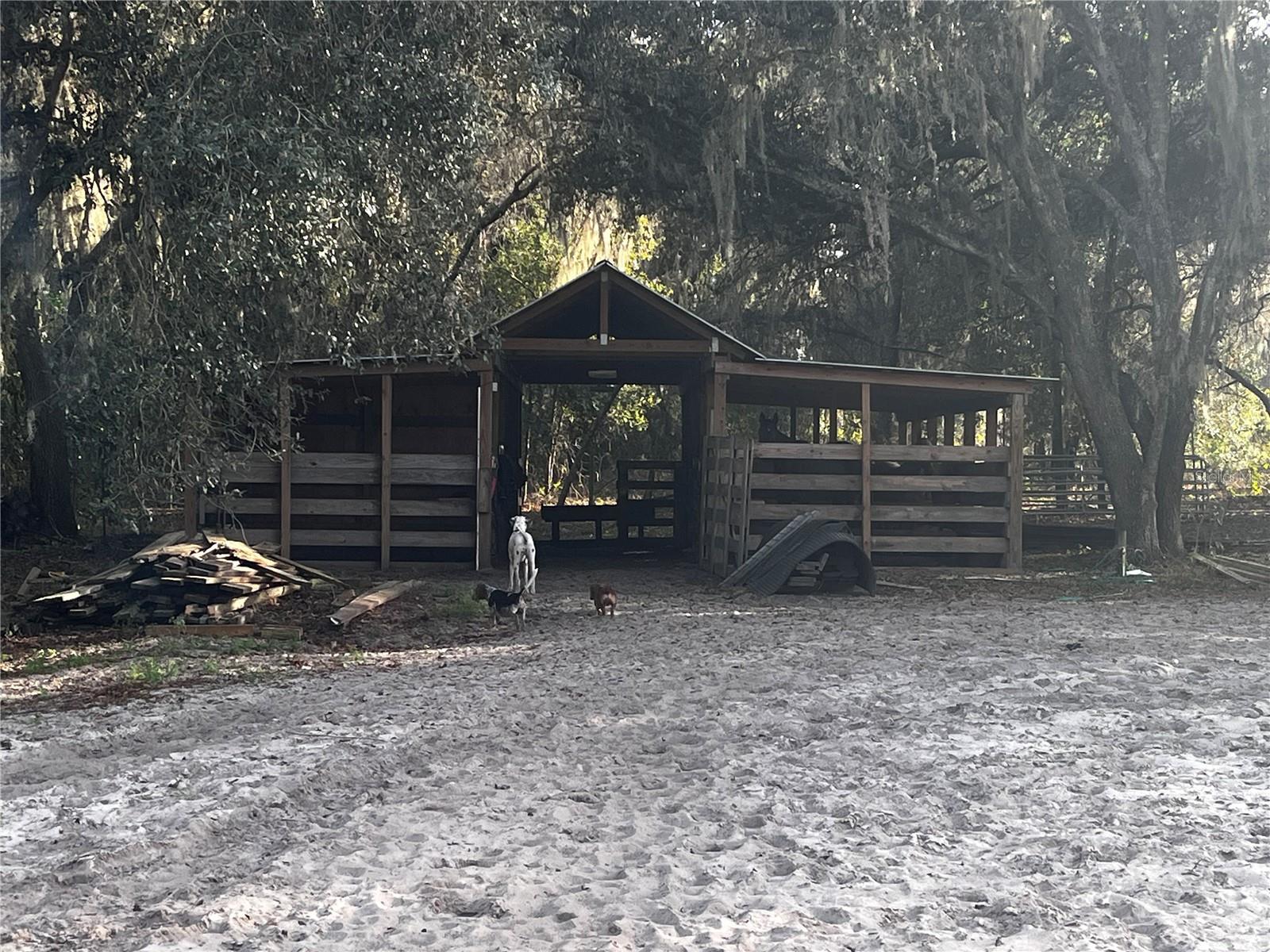 GROVELAND FARMS 34-22-24 - Residential