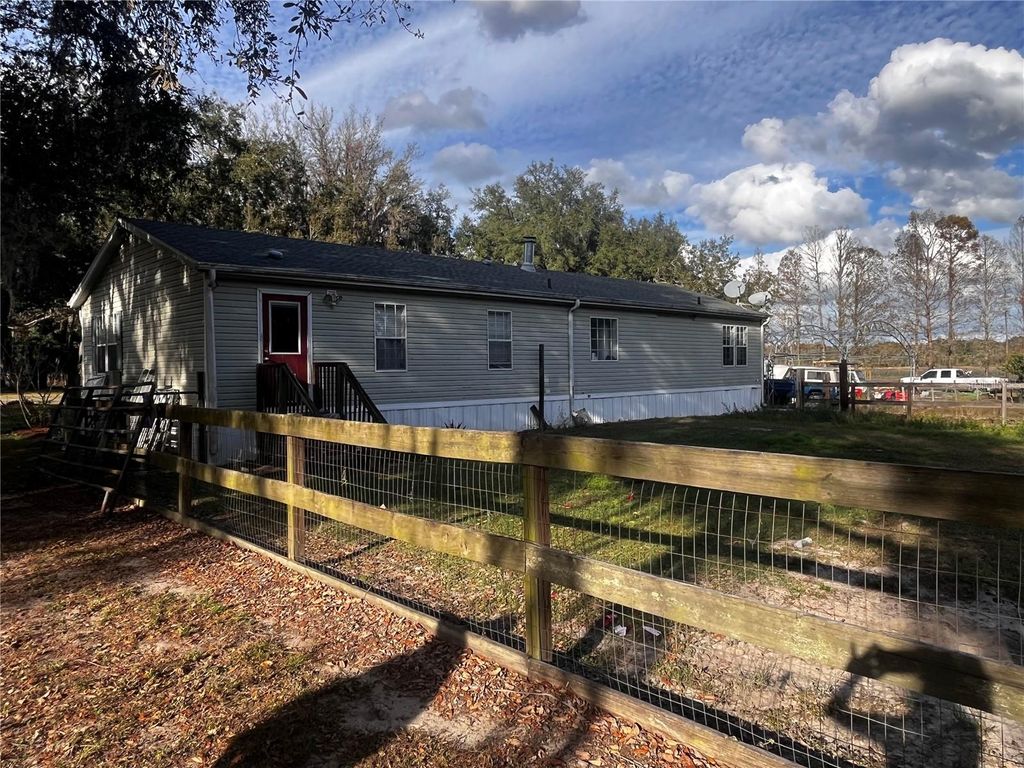 Photo of 3230 Empire Church Road, Groveland, FL 34736 (MLS # G5105677)