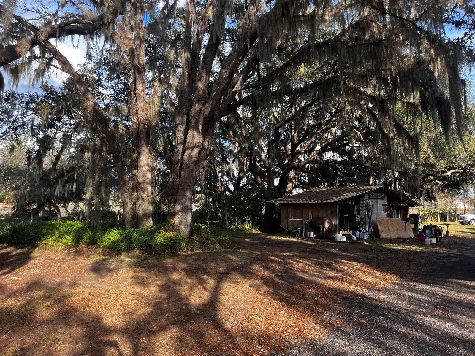 GROVELAND FARMS 34-22-24 - Residential