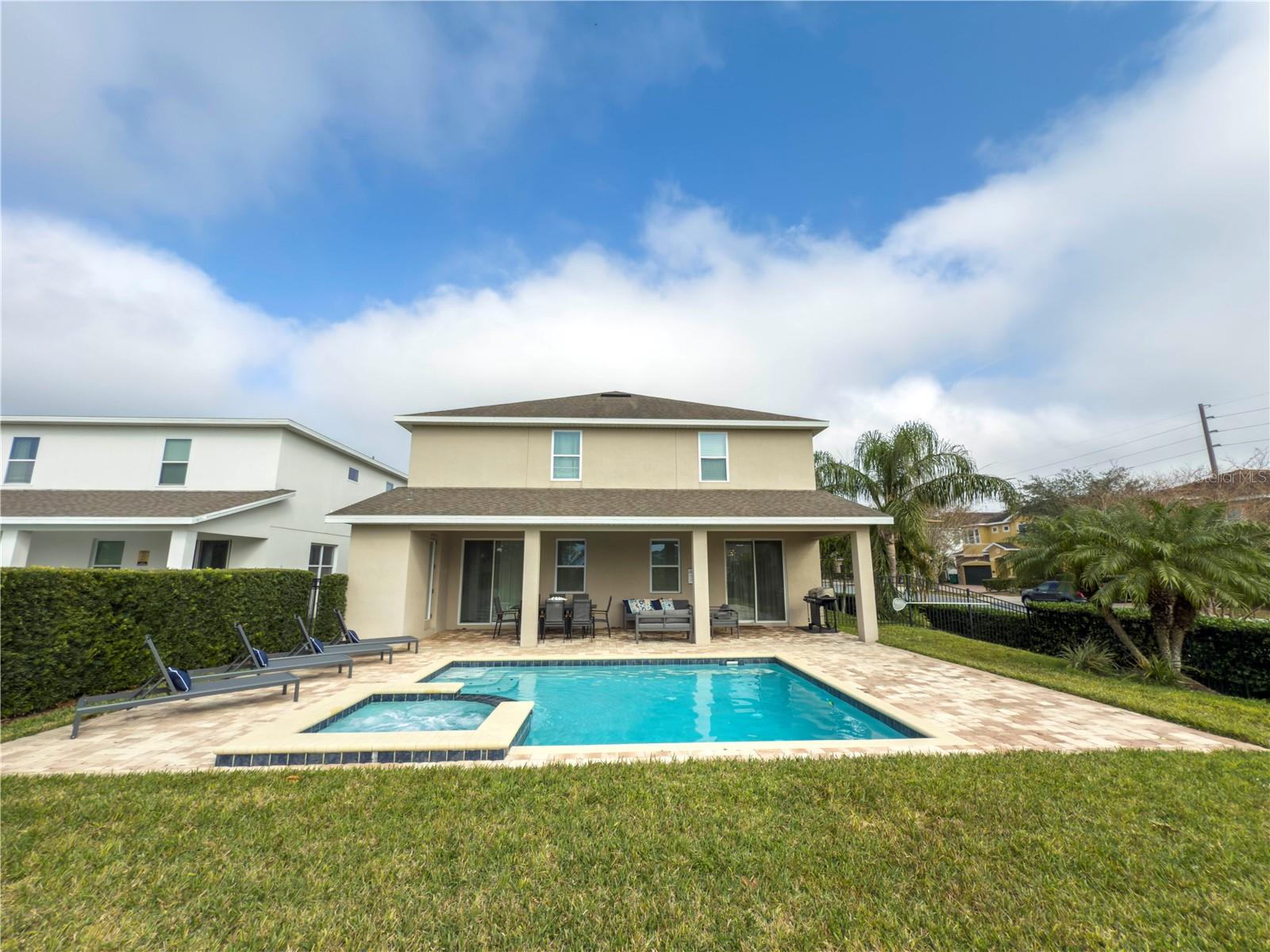 REUNION WEST PH 1 WEST & AMENT CTR RPLT - Residential