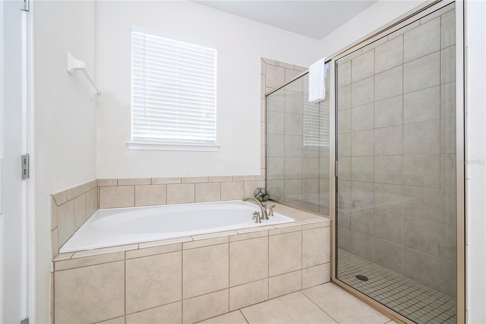 REUNION WEST PH 1 WEST & AMENT CTR RPLT - Residential