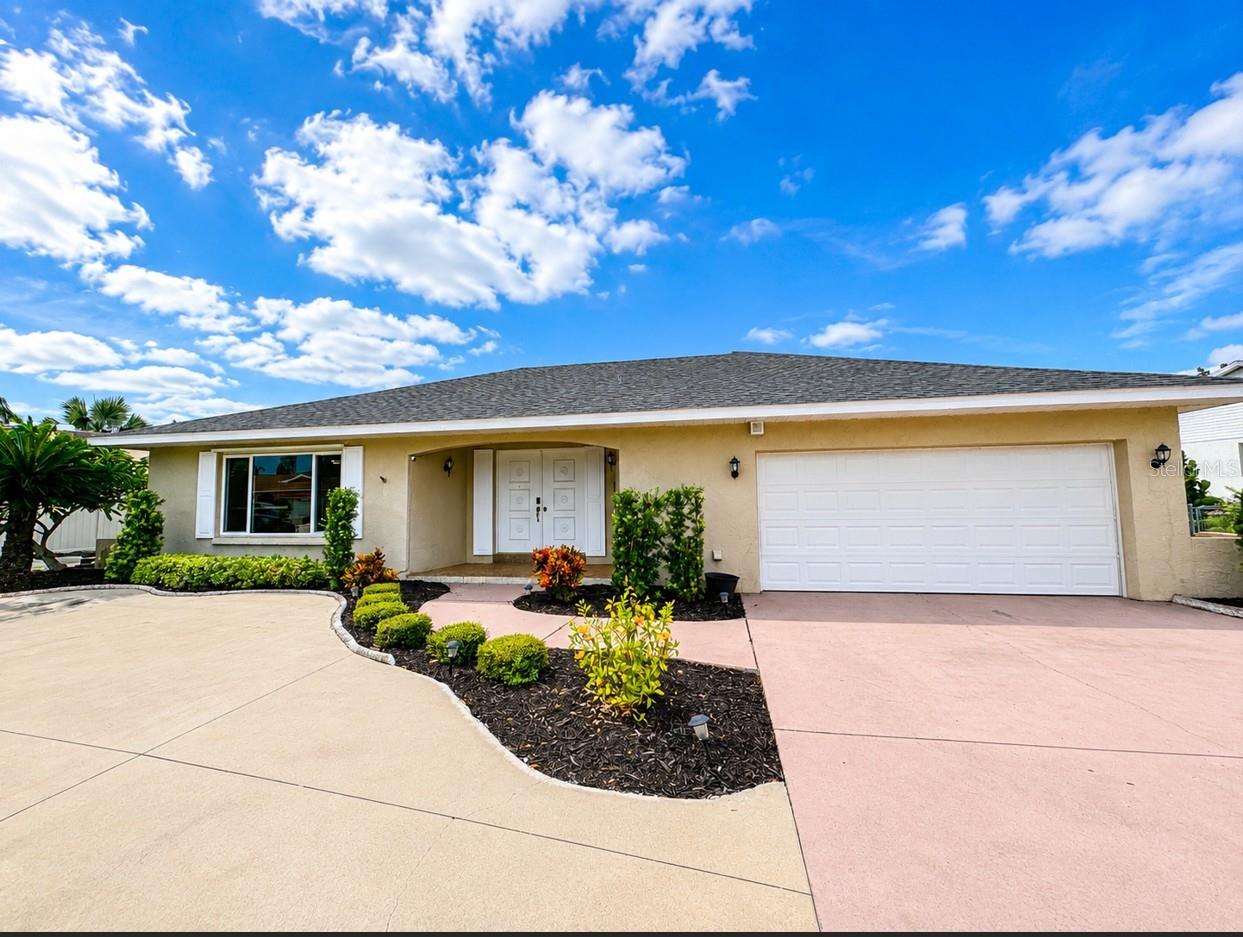 756 FLAMINGO DRIVE