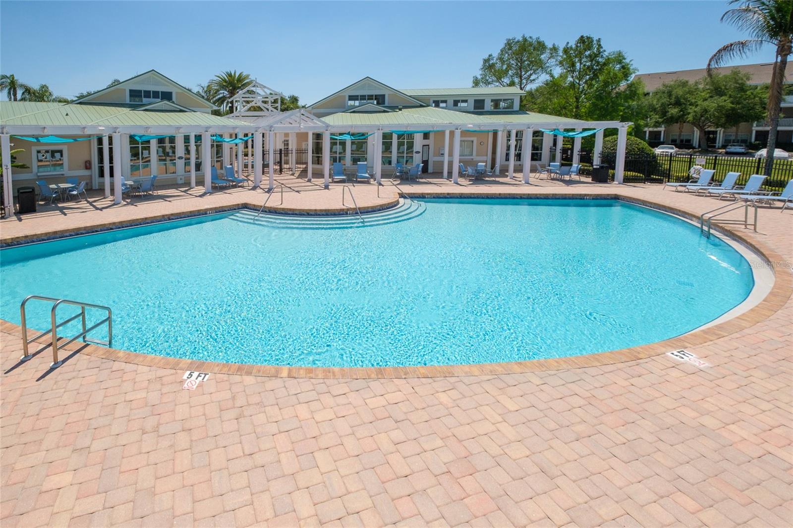 THE PALMS OF CORTEZ - Residential