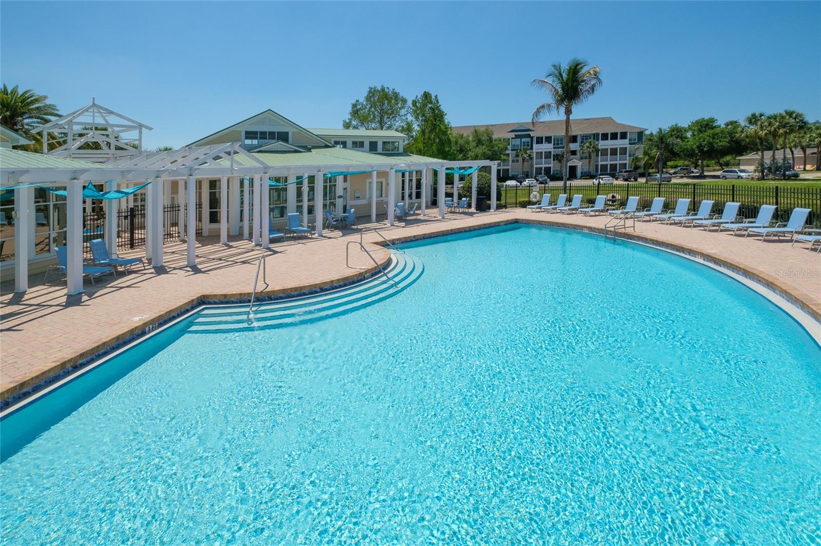 THE PALMS OF CORTEZ - Residential