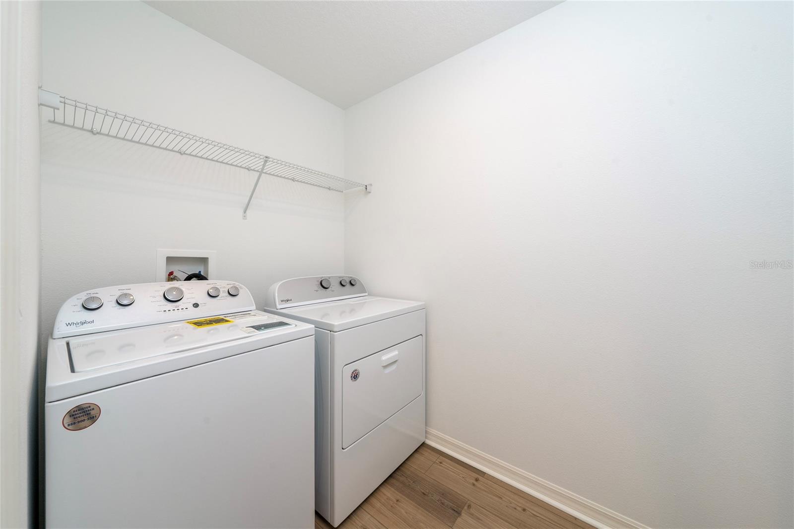 LAUREATE PARK NBRHD CENTER PH 3 - Residential