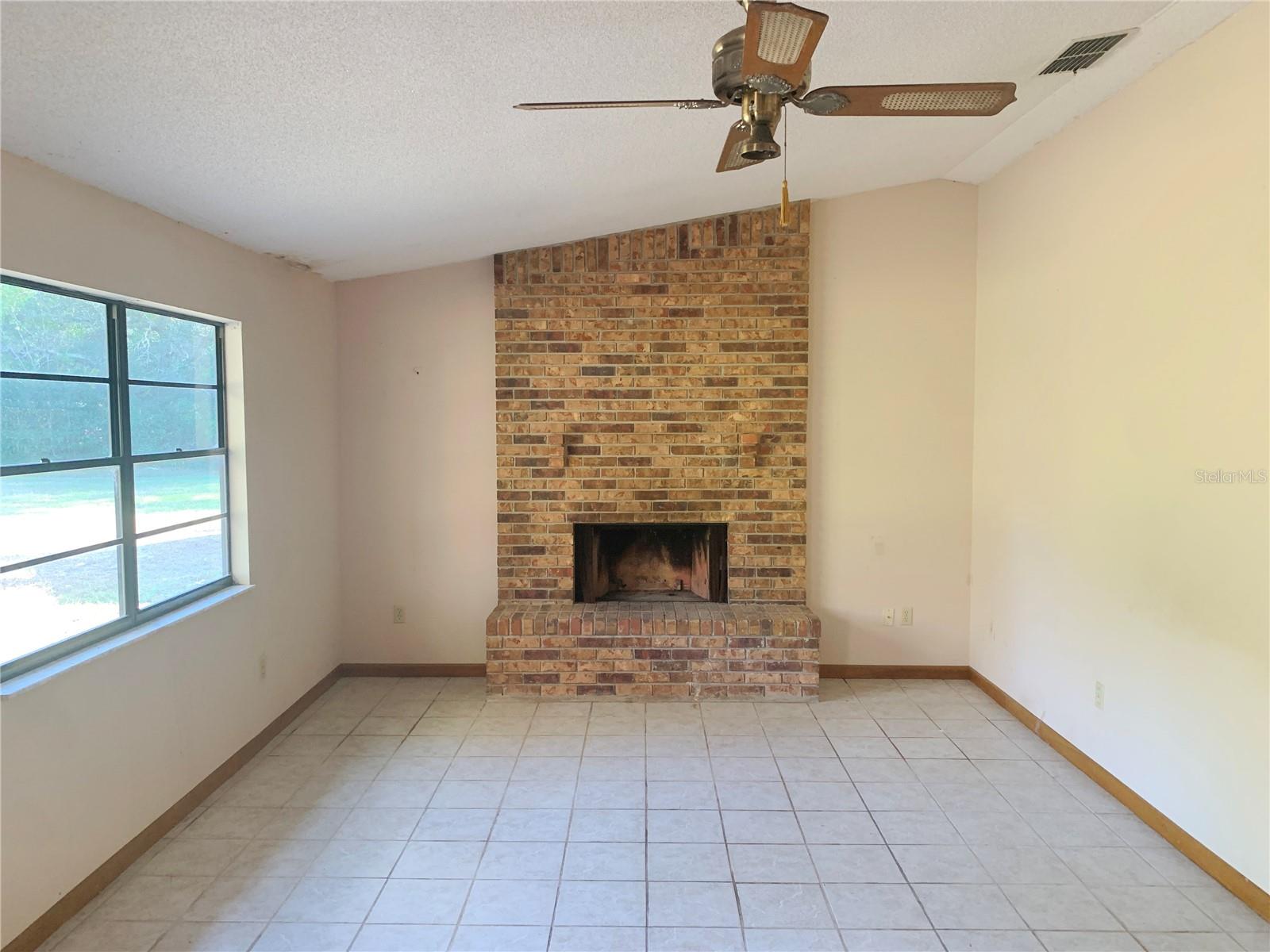 11234 N FARMWOOD AVENUE 1