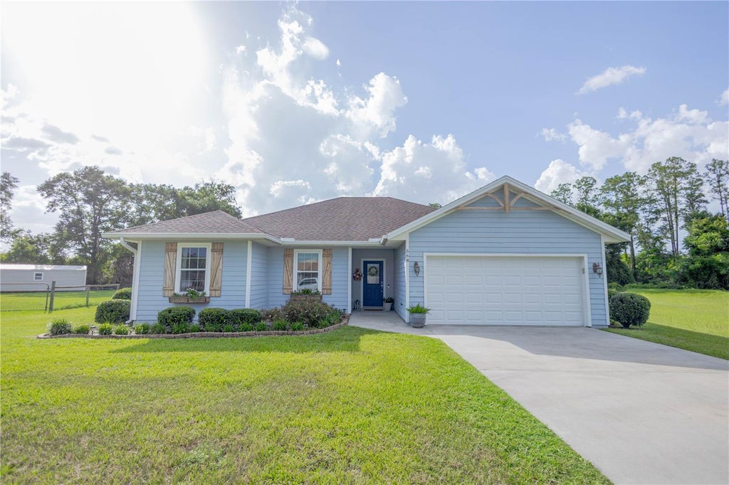 Photo of 568 SW Gerald Conner Drive, Lake City, FL 32024 (MLS # OM728379)