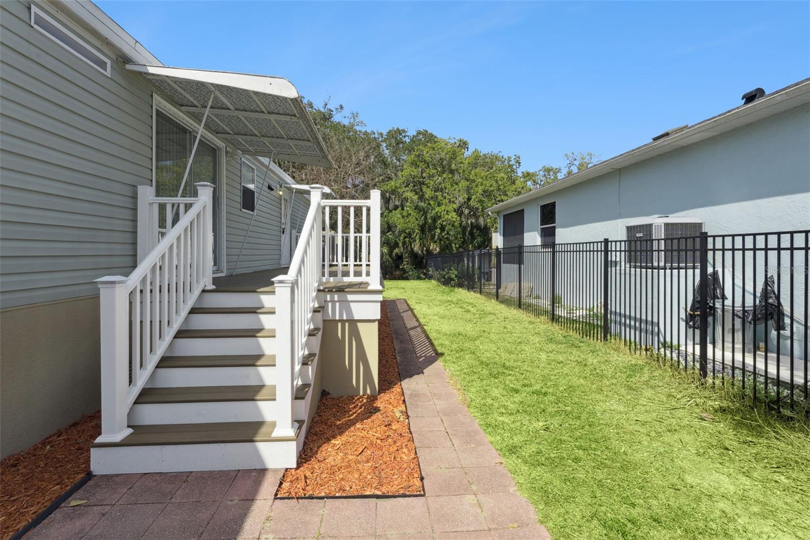 SOUTH WATERFRONT PARK - Residential