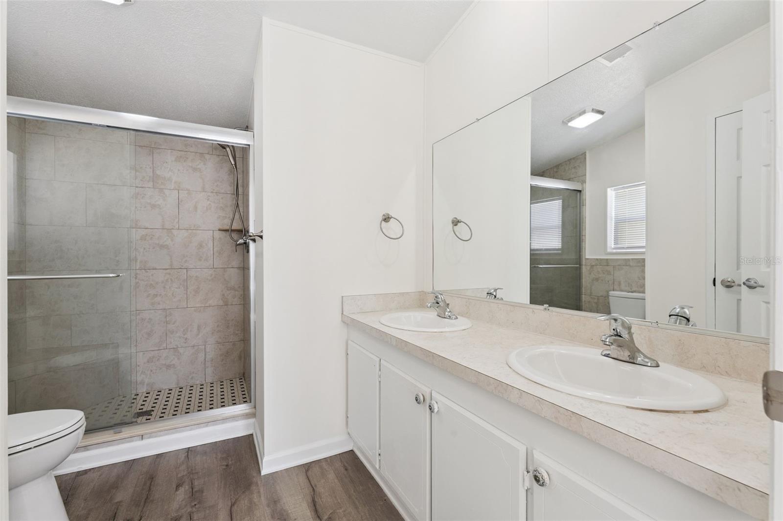 SOUTH WATERFRONT PARK - Residential