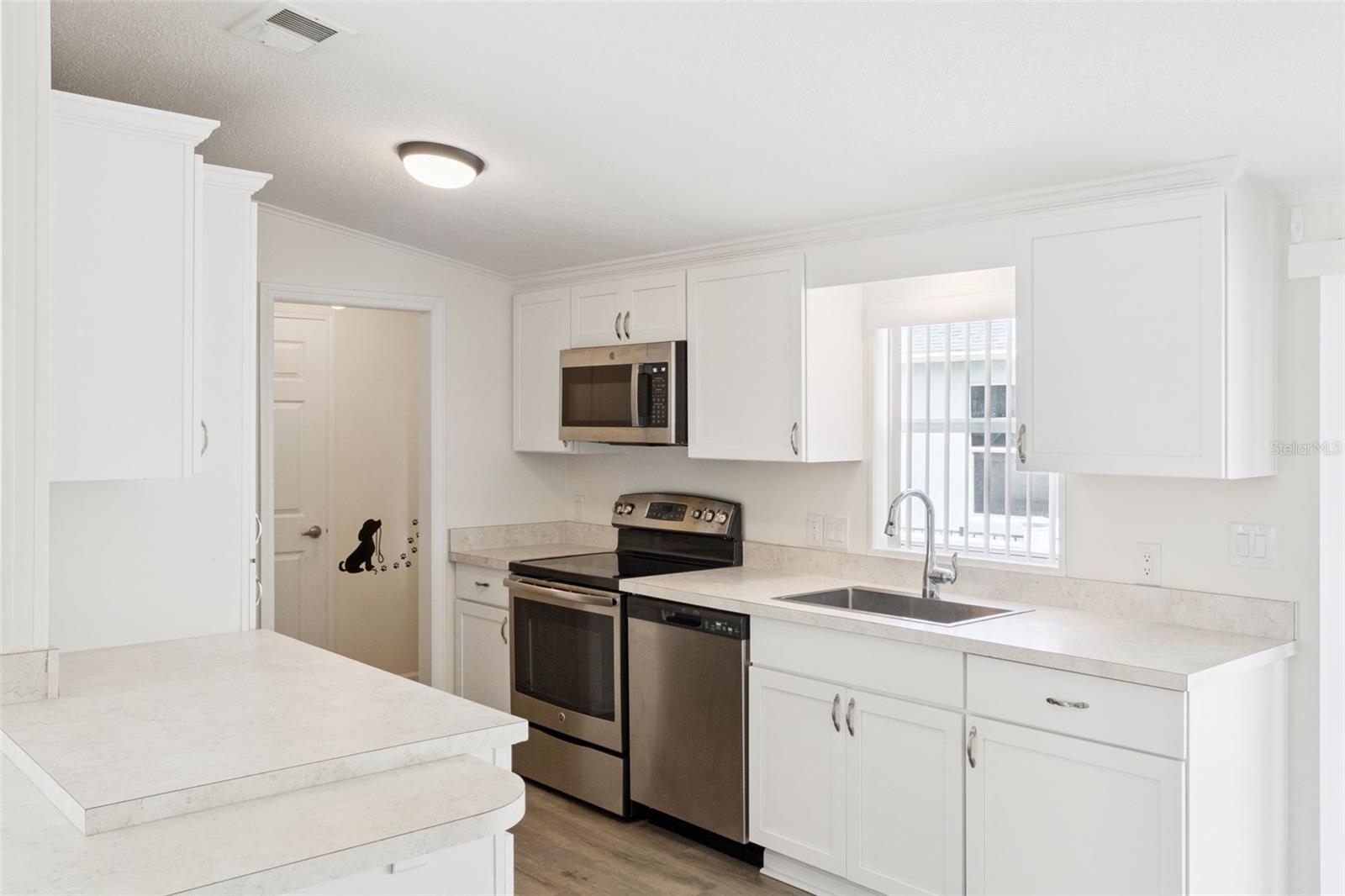 SOUTH WATERFRONT PARK - Residential