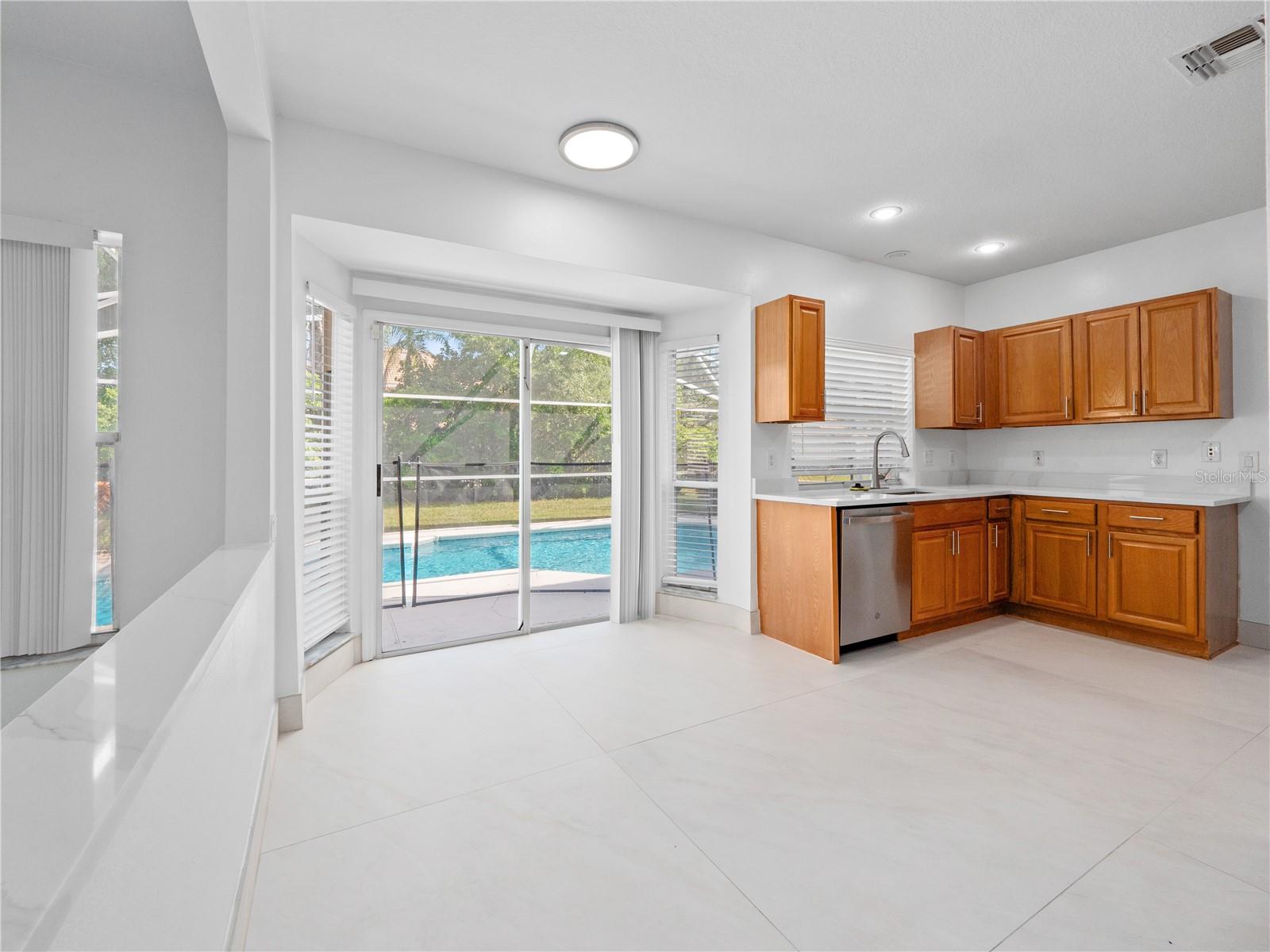 LANDSBROOK TERRACE - Residential Lease