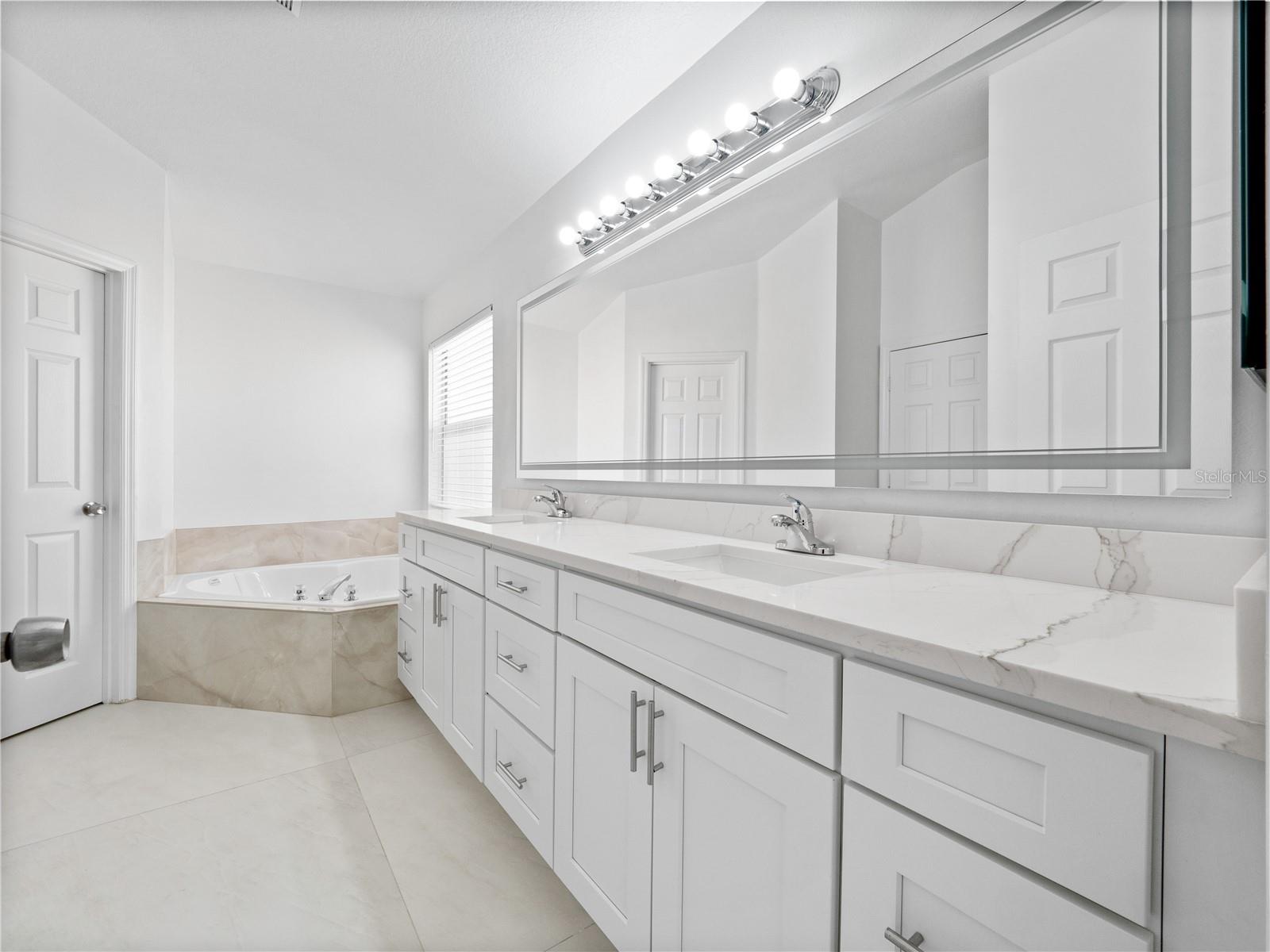 LANDSBROOK TERRACE - Residential Lease