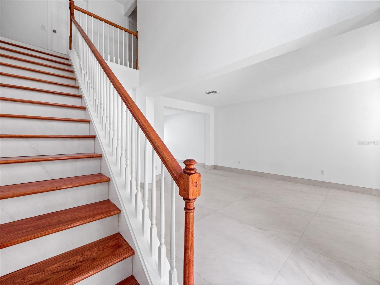 LANDSBROOK TERRACE - Residential Lease