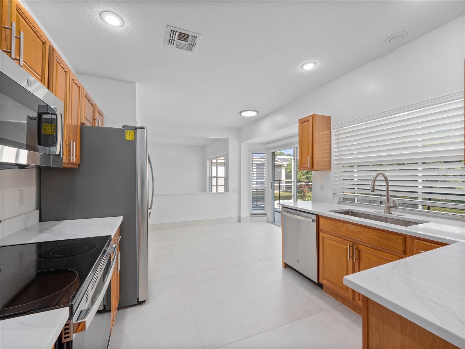 LANDSBROOK TERRACE - Residential Lease