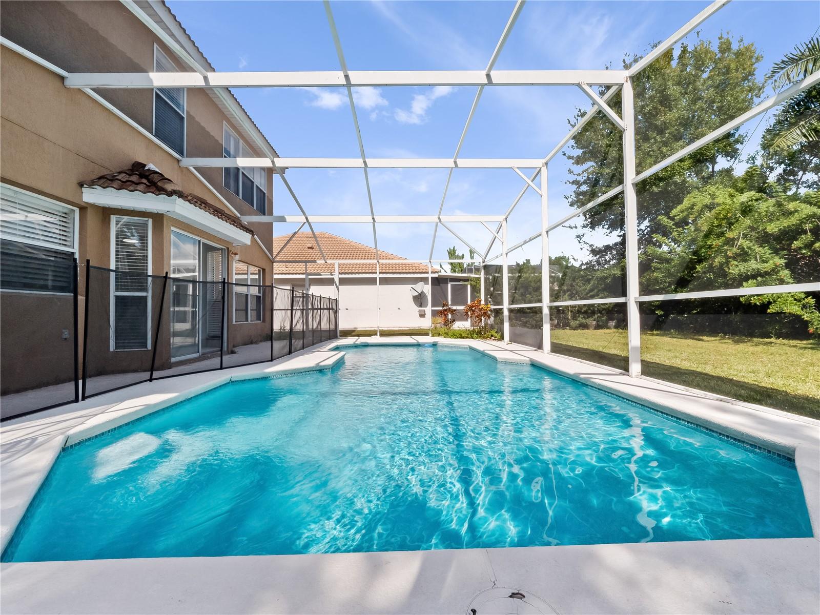 LANDSBROOK TERRACE - Residential Lease