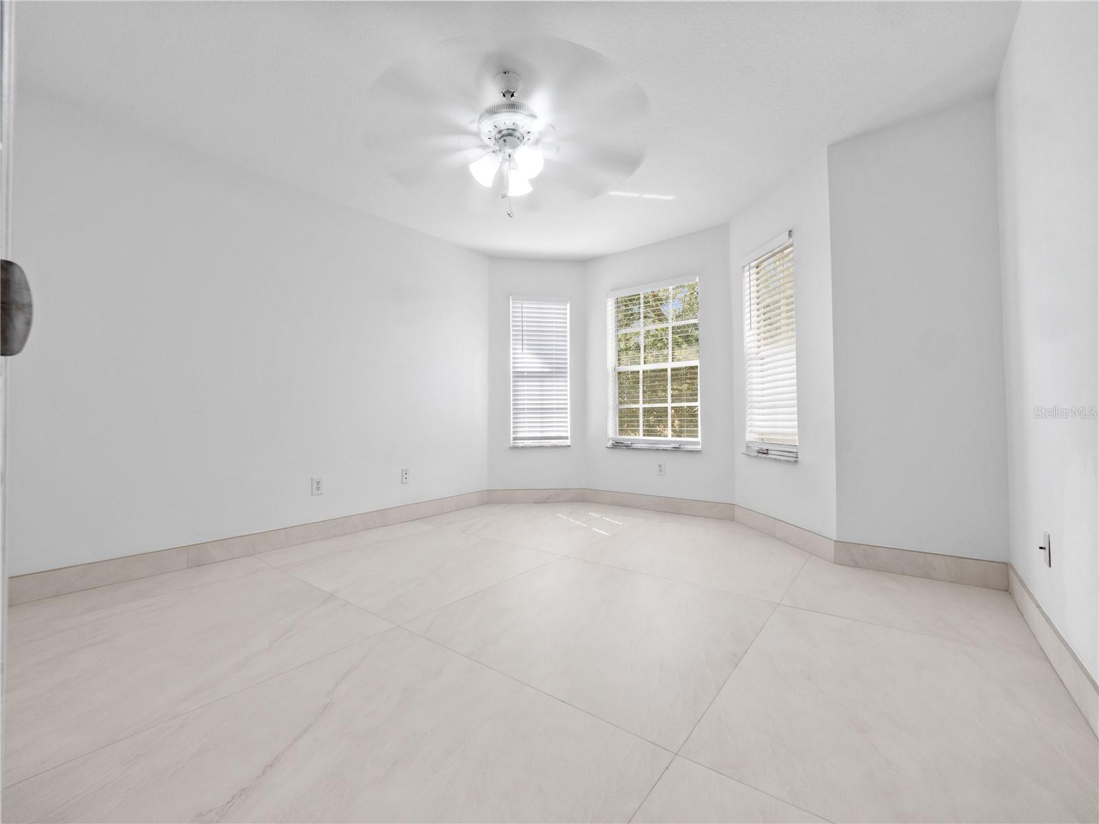 LANDSBROOK TERRACE - Residential Lease