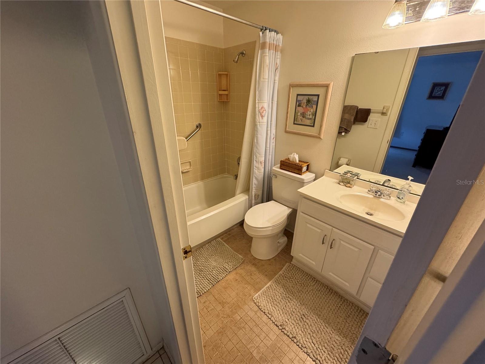 MISSION LAKES - Residential Lease