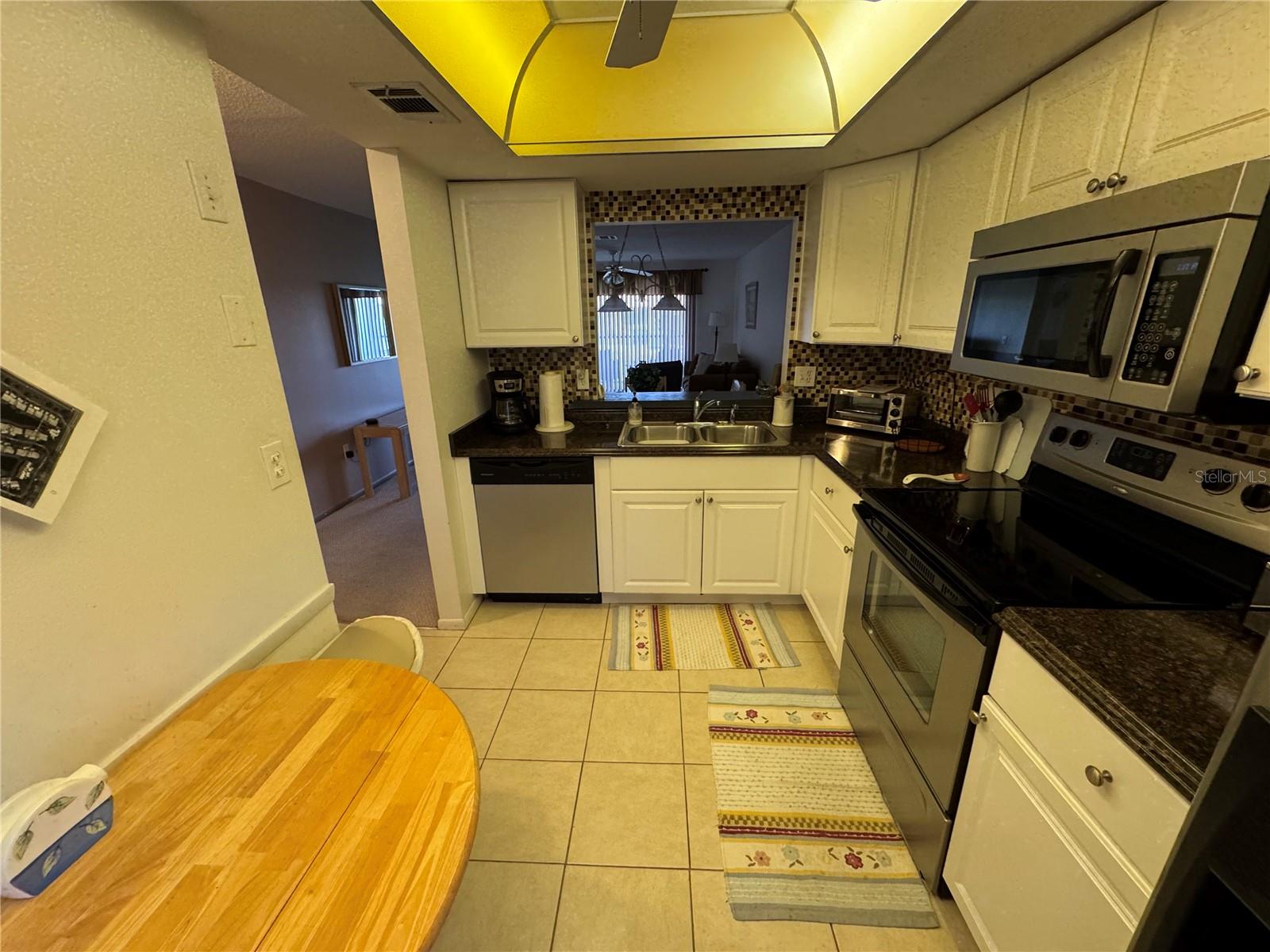 MISSION LAKES - Residential Lease