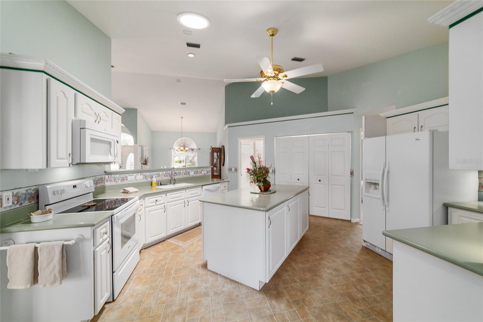 OCALA PALMS UN 04 - Residential