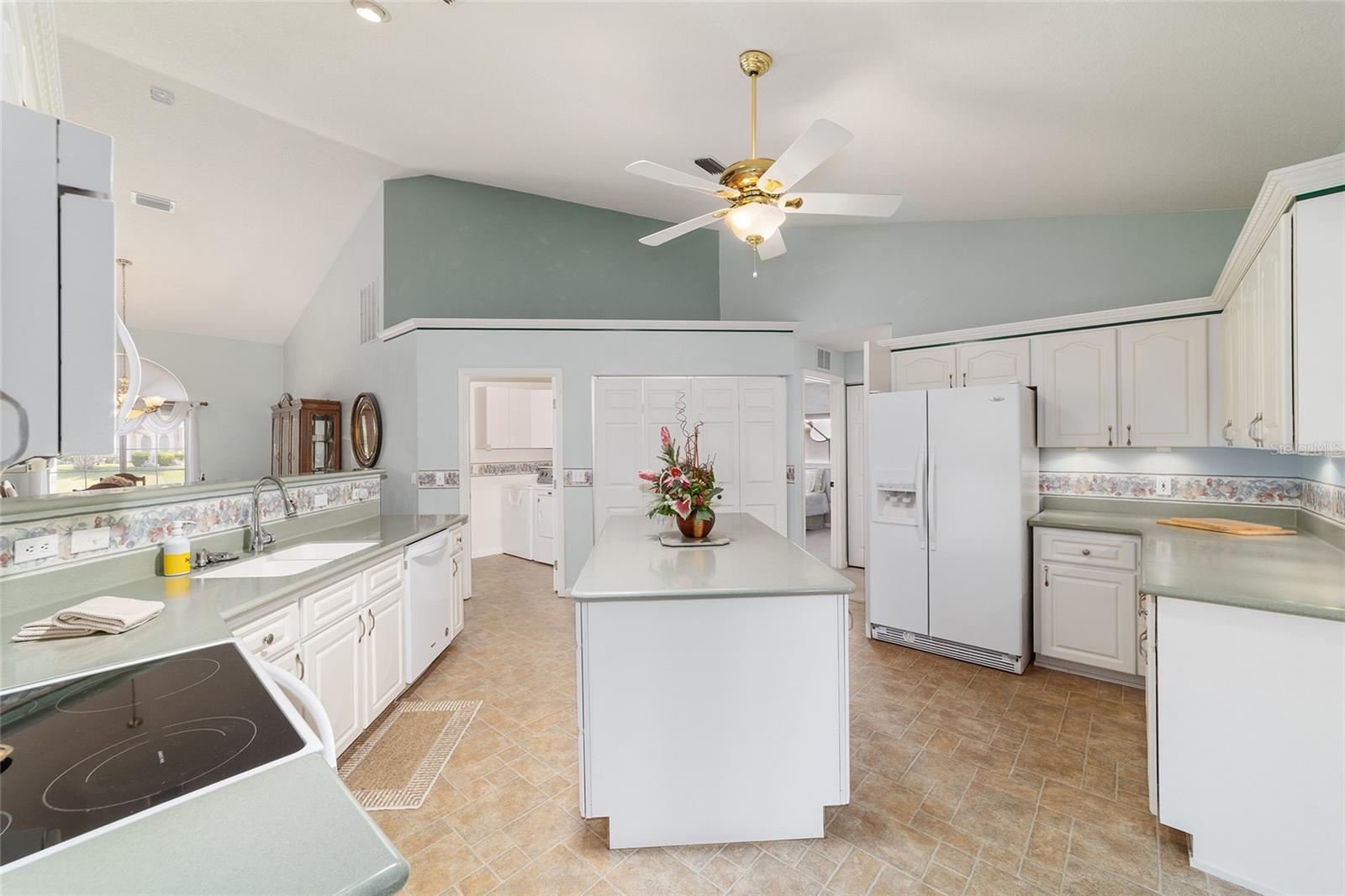 OCALA PALMS UN 04 - Residential