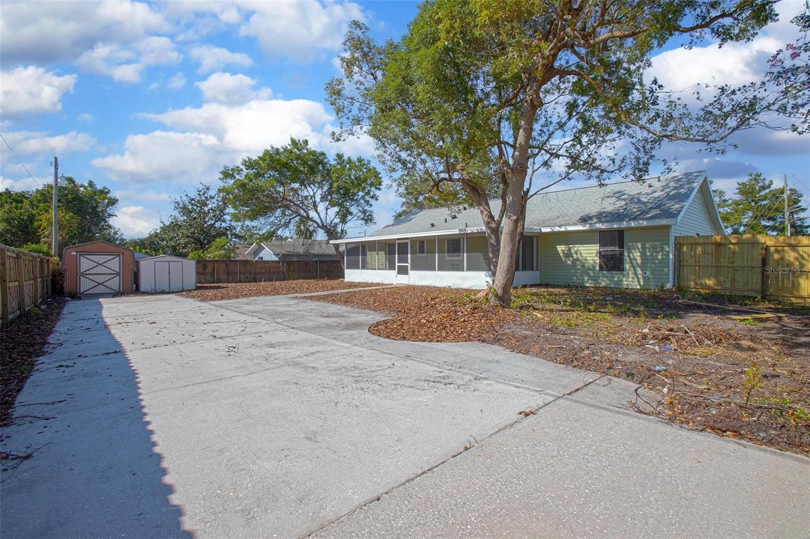 DELTONA LAKES UNIT 65 - Residential