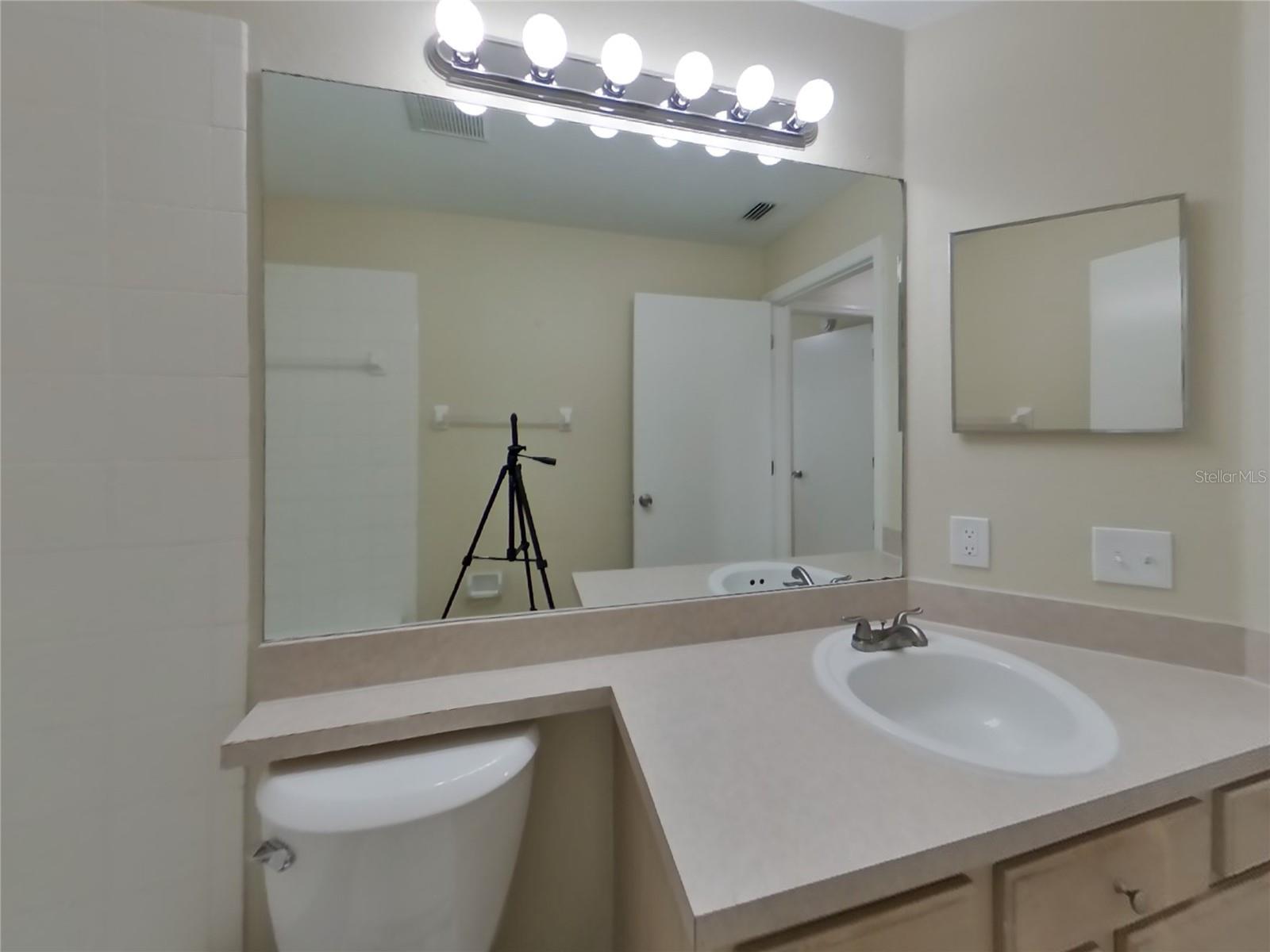 SOUTH POINTE PH 1A 1B - Residential Lease