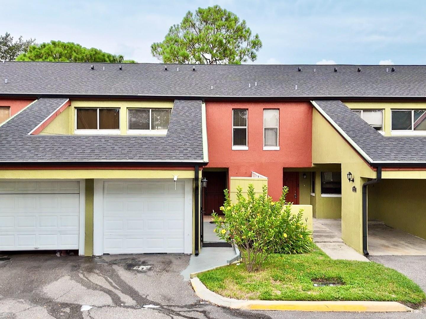 Welcome to this charming 2-bedroom, 2-bathroom townhome that blends comfort, convenience, and location. Inside, you'll find a spacious layout featuring a screened-in rear patio and a fenced backyard perfect for relaxing or entertaining in privacy. The home also includes a garage for one vehicle, plus access to a beautifully maintained community pool. Situated just minutes from Millenia Mall, you'll be close to top-tier shopping, dining, and entertainment options. With easy access to major roads and highways, commuting or exploring all that Orlando has is a breeze.
Don't miss out on this opportunity to enjoy a well-located home in a community with great amenities!